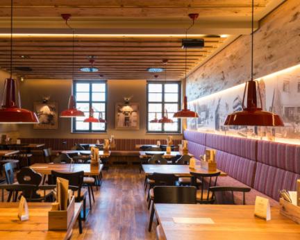 Künstle Holzbau Umbau Bahnhof zu Barfüßer